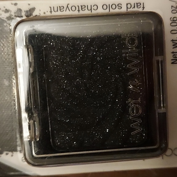 Lot of make up - Picture 3 of 8